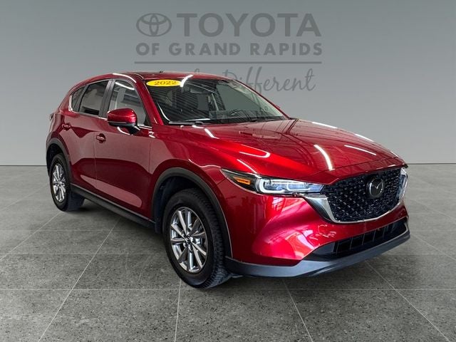 2022 Mazda CX-5 S Preferred package Auto AWD's photo