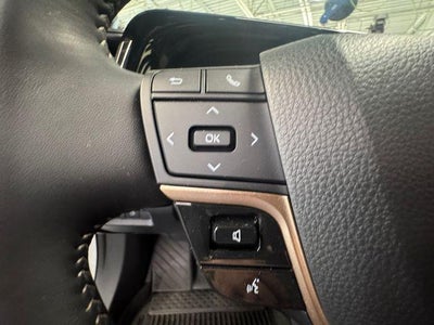 2025 Toyota Crown Signia Limited