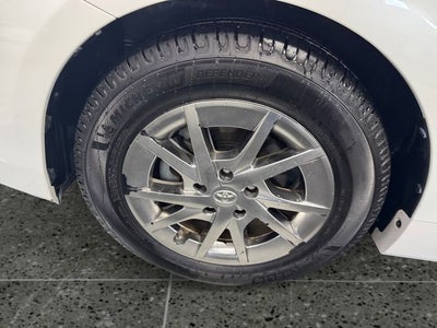 2015 Toyota Prius v Three