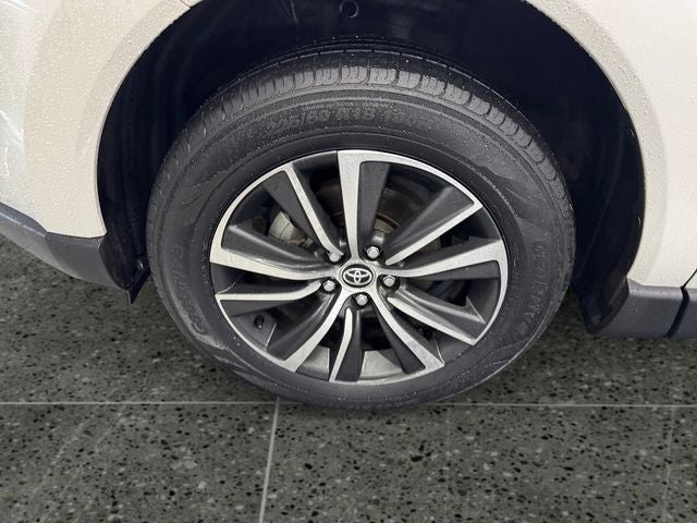 2021 Toyota Venza LE