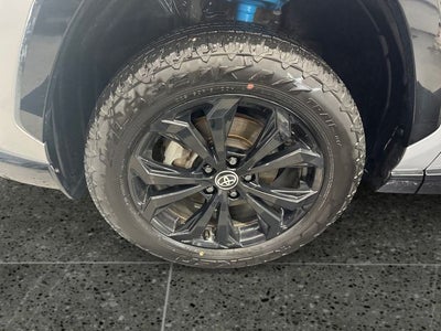 2023 Toyota RAV4 Hybrid SE