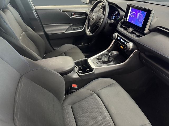 2023 Toyota RAV4 Hybrid SE