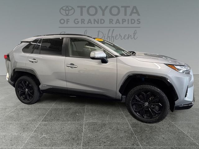 2023 Toyota RAV4 Hybrid SE