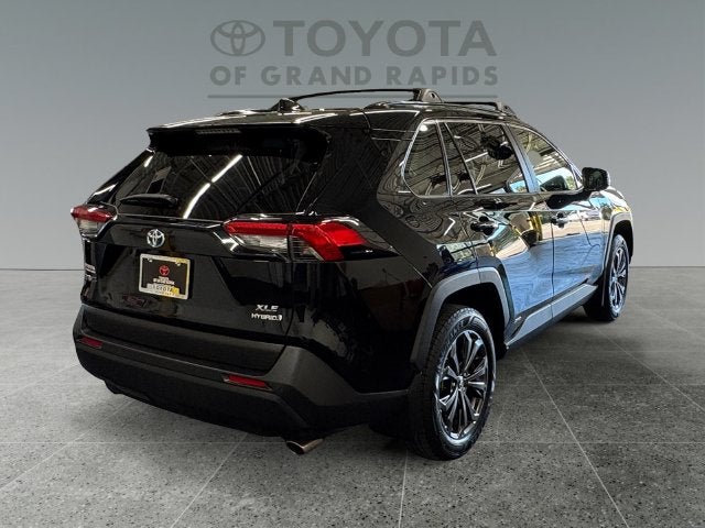 2023 Toyota RAV4 Hybrid XLE Premium