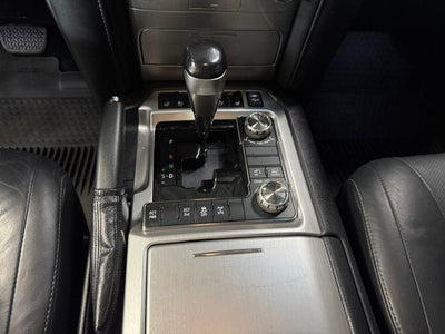 2017 Toyota Land Cruiser Base