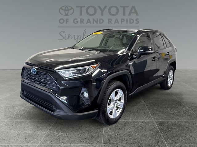 2020 Toyota RAV4 Hybrid XLE