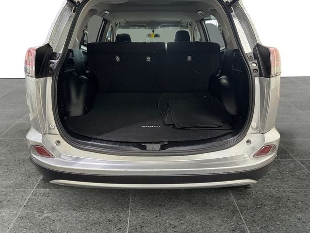 2016 Toyota RAV4 Hybrid XLE