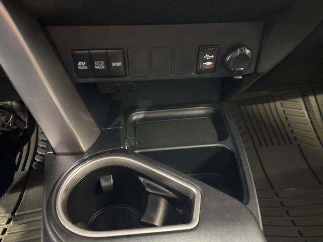 2016 Toyota RAV4 Hybrid XLE