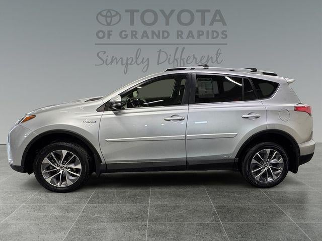 2016 Toyota RAV4 Hybrid XLE