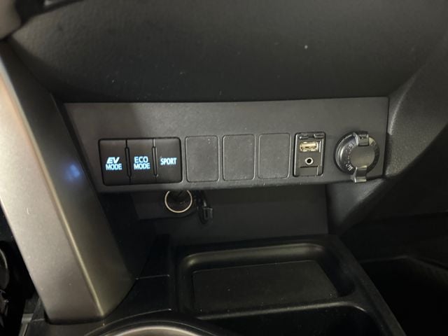 2018 Toyota RAV4 Hybrid XLE