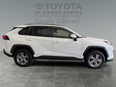 2025 Toyota RAV4 Hybrid XLE