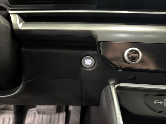 2025 Kia Carnival SX