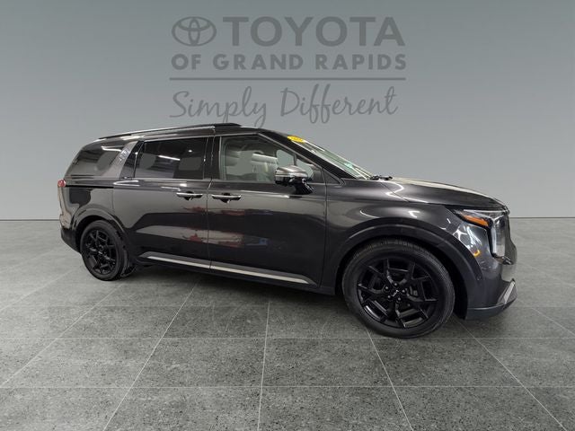 2025 Kia Carnival SX