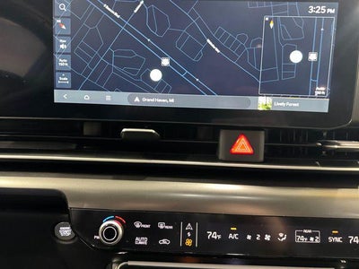 2025 Kia Carnival SX