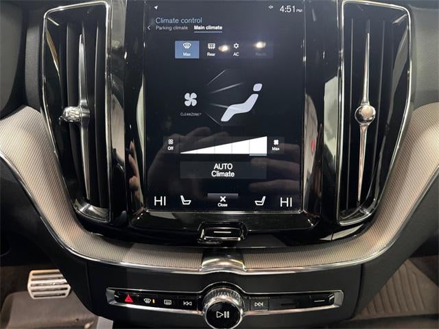 2019 Volvo XC60 Hybrid T8 R-Design