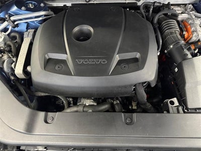 2019 Volvo XC60 Hybrid T8 R-Design