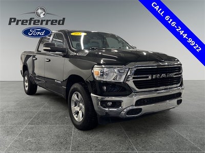 2019 RAM 1500 Big Horn/Lone Star 5.7 Liter V6 Hemi Crew Cab 4WD