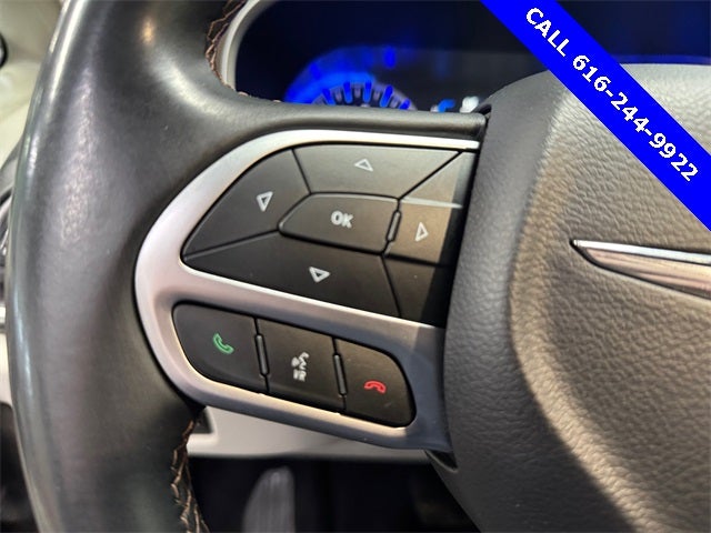 2017 Chrysler Pacifica Touring L 3.6 Liter V6 7 Passenger 3rd Row Seating