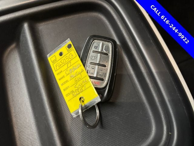 2017 Chrysler Pacifica Touring L 3.6 Liter V6 7 Passenger 3rd Row Seating