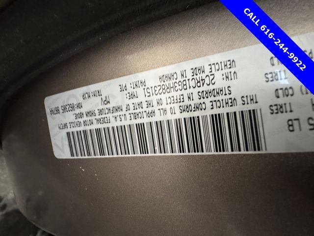 2017 Chrysler Pacifica Touring L 3.6 Liter V6 7 Passenger 3rd Row Seating