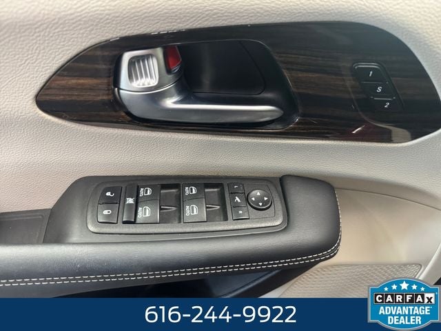 2023 Chrysler Pacifica Limited 3.6 Liter V6 7 Passenger 3rd Row Seating AWD
