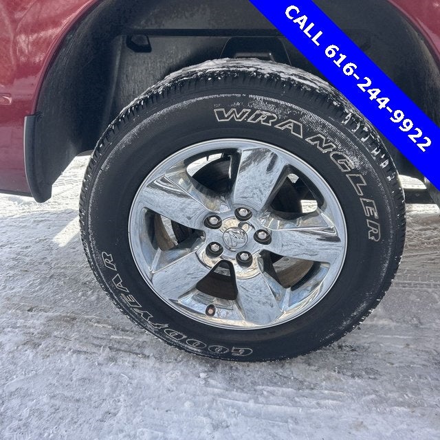 2018 RAM 1500 Big Horn 5.7 Liter V8 Hemi Crew Cab 4WD