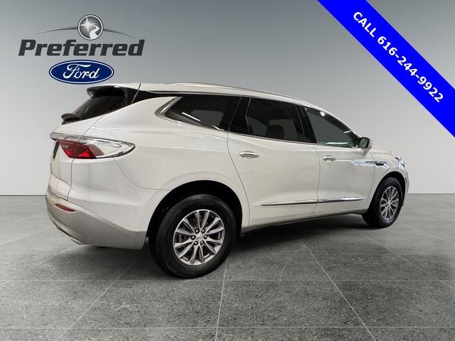 2022 Buick Enclave Essence 3.6 Liter V6 AWD 3rd Row Seating