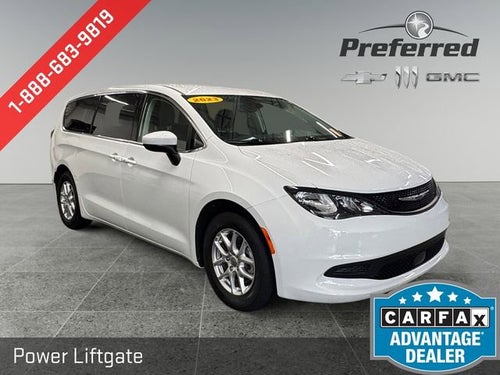 2023 Chrysler Voyager LX