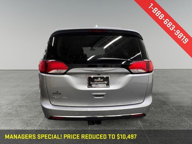 2017 Chrysler Pacifica Touring-L Plus