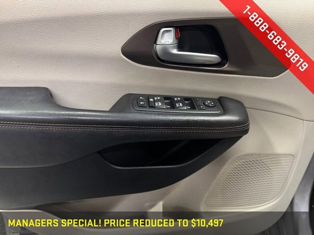 2017 Chrysler Pacifica Touring-L Plus