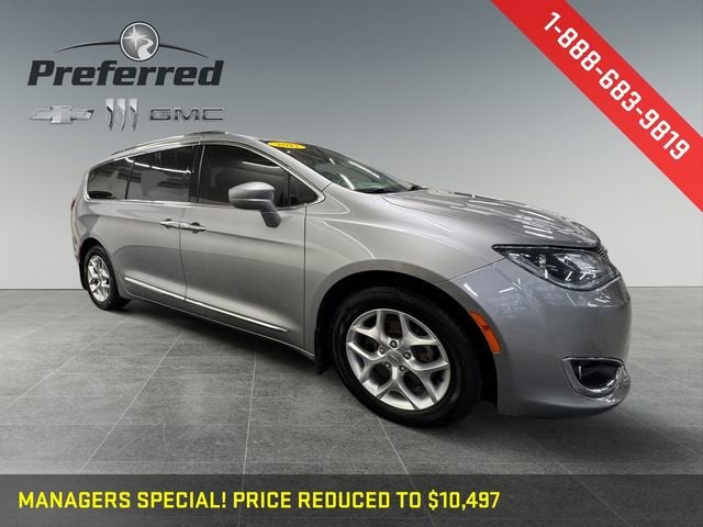 2017 Chrysler Pacifica Touring-L Plus