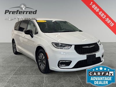 2024 Chrysler Pacifica Hybrid Select