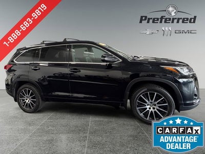 2017 Toyota Highlander SE