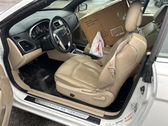 2011 Chrysler 200 Limited