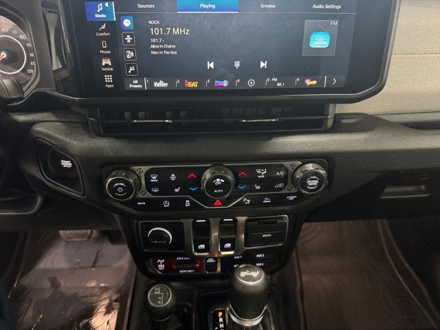 2025 Jeep Wrangler 2-Door Willys 4x4