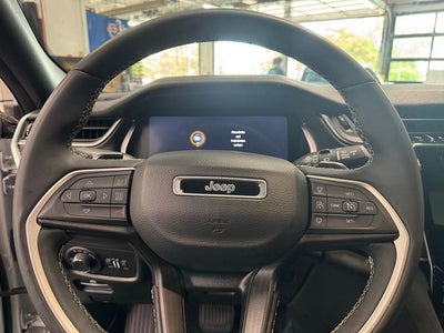 2023 Jeep Grand Cherokee L Altitude 4x4