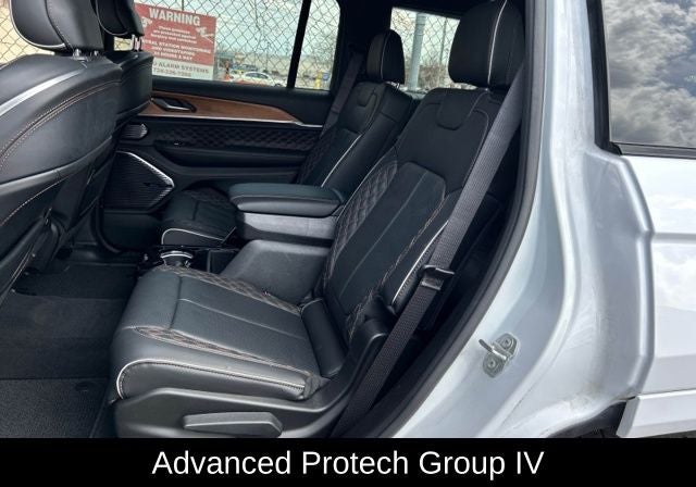 2025 Jeep Grand Cherokee L Summit Reserve 4x4