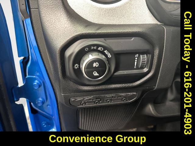 2024 Jeep Gladiator Willys photo 3