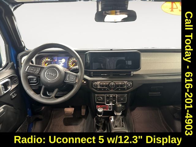 2024 Jeep Gladiator Willys photo 4