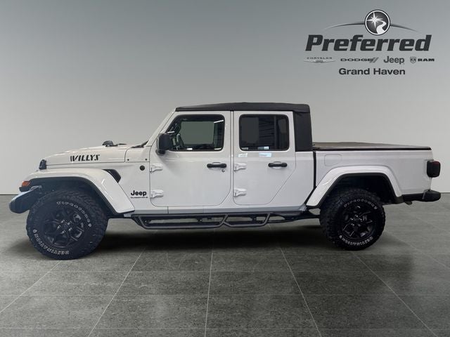 2025 Jeep Gladiator Willys 3.6 Liter V6 Automatic 4WD