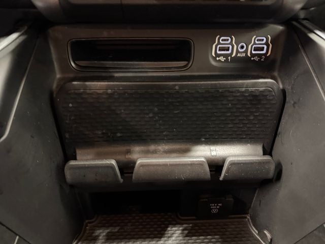 2021 RAM 1500 Big Horn/Lone Star 5.7 Liter V8 Hemi Crew Cab 4WD