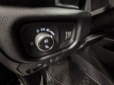 2021 RAM 1500 Big Horn Crew Cab 4x4 5'7' Box