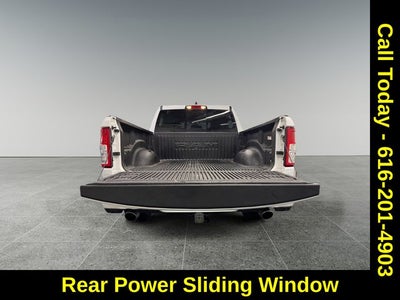 2022 RAM 1500 Big Horn Crew Cab 4x4 5'7' Box