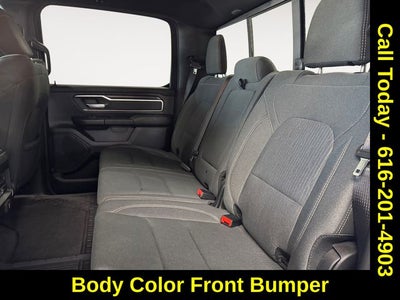 2022 RAM 1500 Big Horn Crew Cab 4x4 5'7' Box