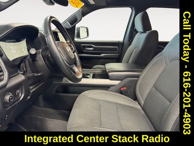 2022 RAM 1500 Big Horn Crew Cab 4x4 5'7' Box