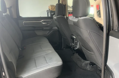 2020 RAM 1500 Big Horn Crew Cab 4x4 5'7' Box