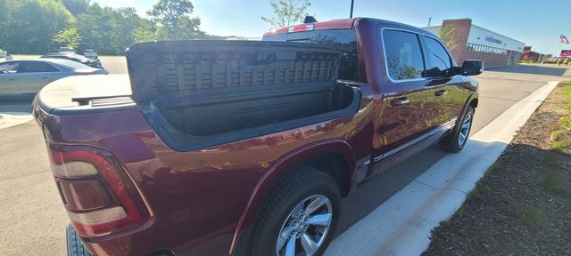 2020 RAM 1500 Limited 5.7 Liter V8 hemi Crew Cab 4WD