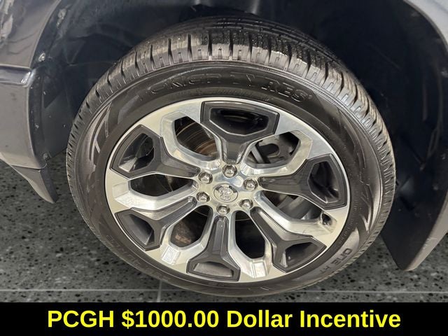 2019 RAM 1500 Limited 5.7 Liter V8 Hemi Crew Cab 4WD