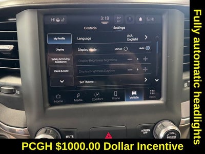 2022 RAM 1500 Laramie Crew Cab 4x4 5'7' Box