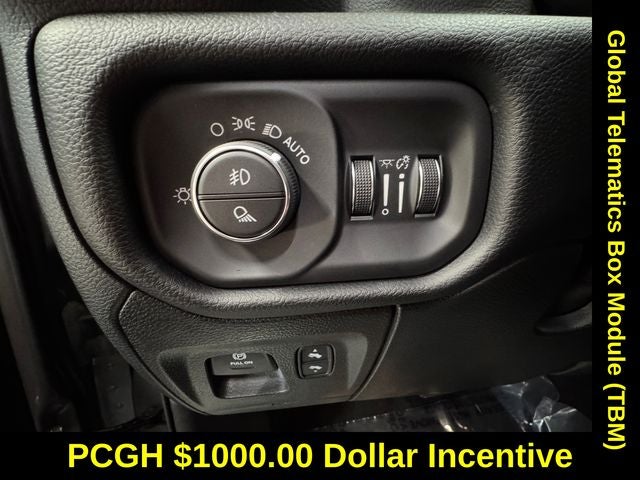 2022 RAM 1500 Laramie Crew Cab 4x4 5'7' Box